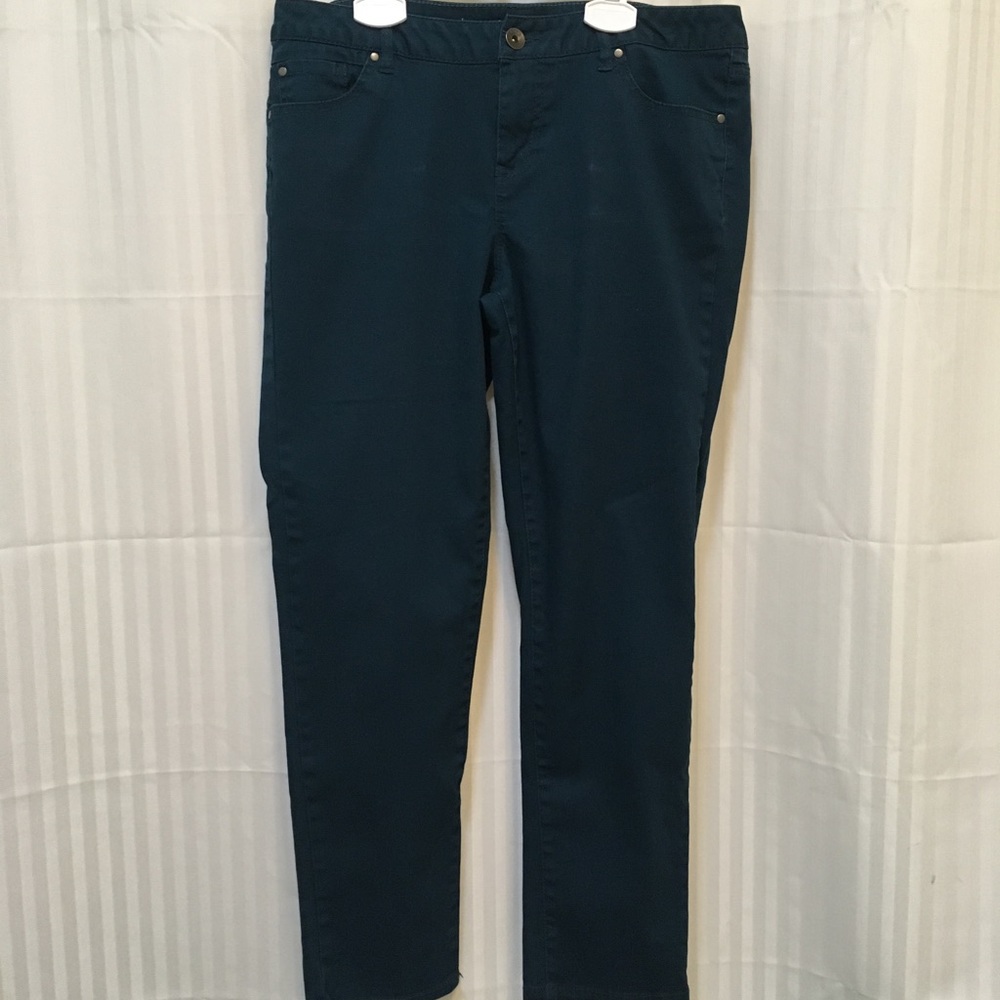 Apt 9 skinny leg jeans modern fit size 12 R